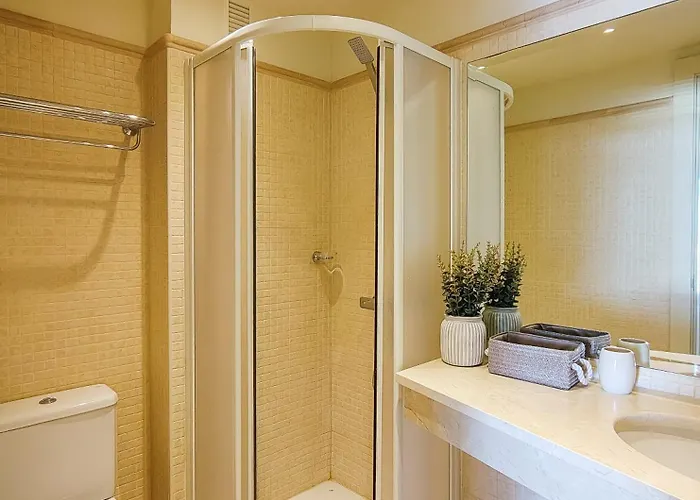 Floor Ocean View - Swimming Pool *